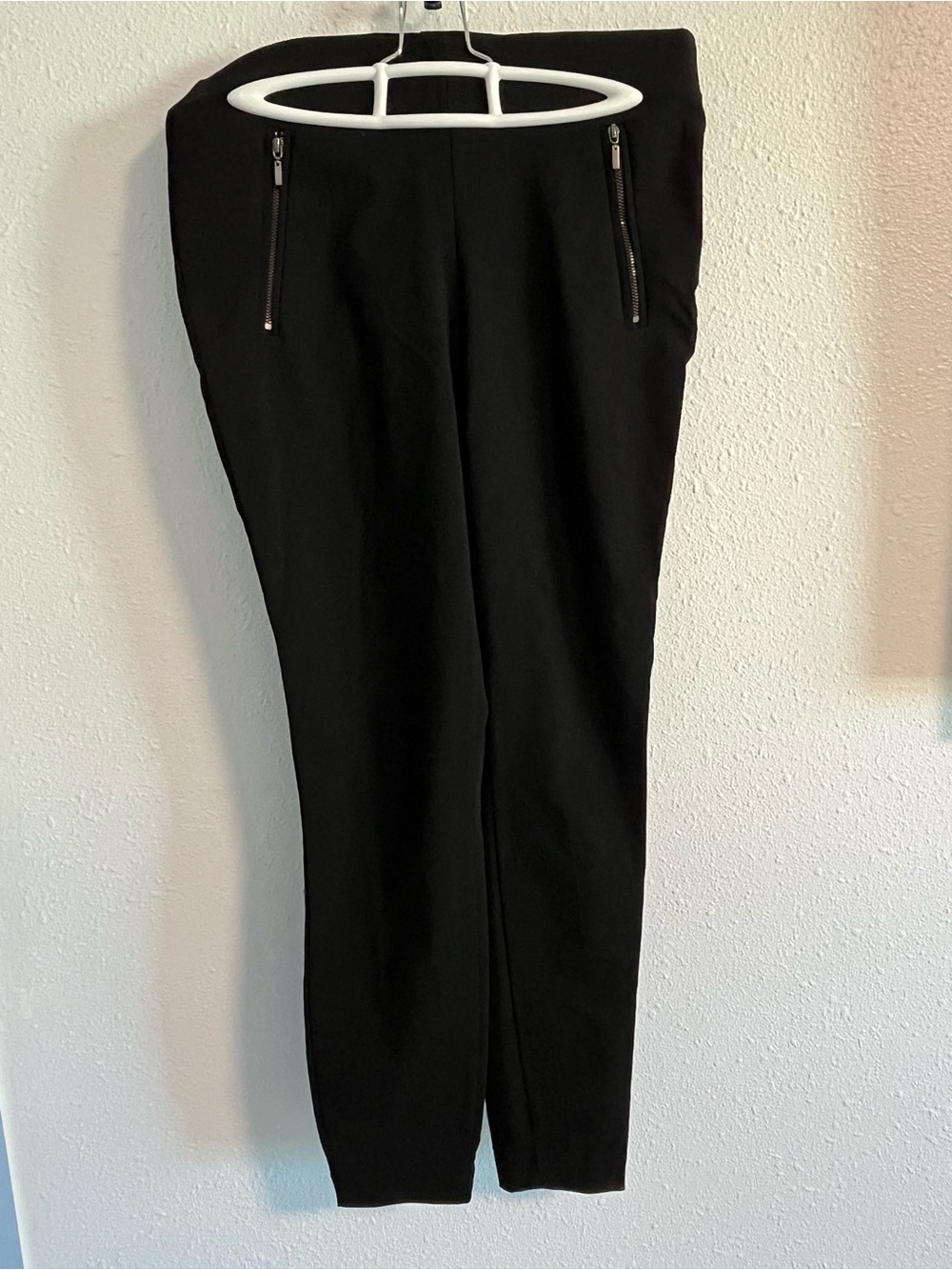 Dalia Black Women's Cropped Slim Ankle Pants with Zip Faux Pockets Size 6